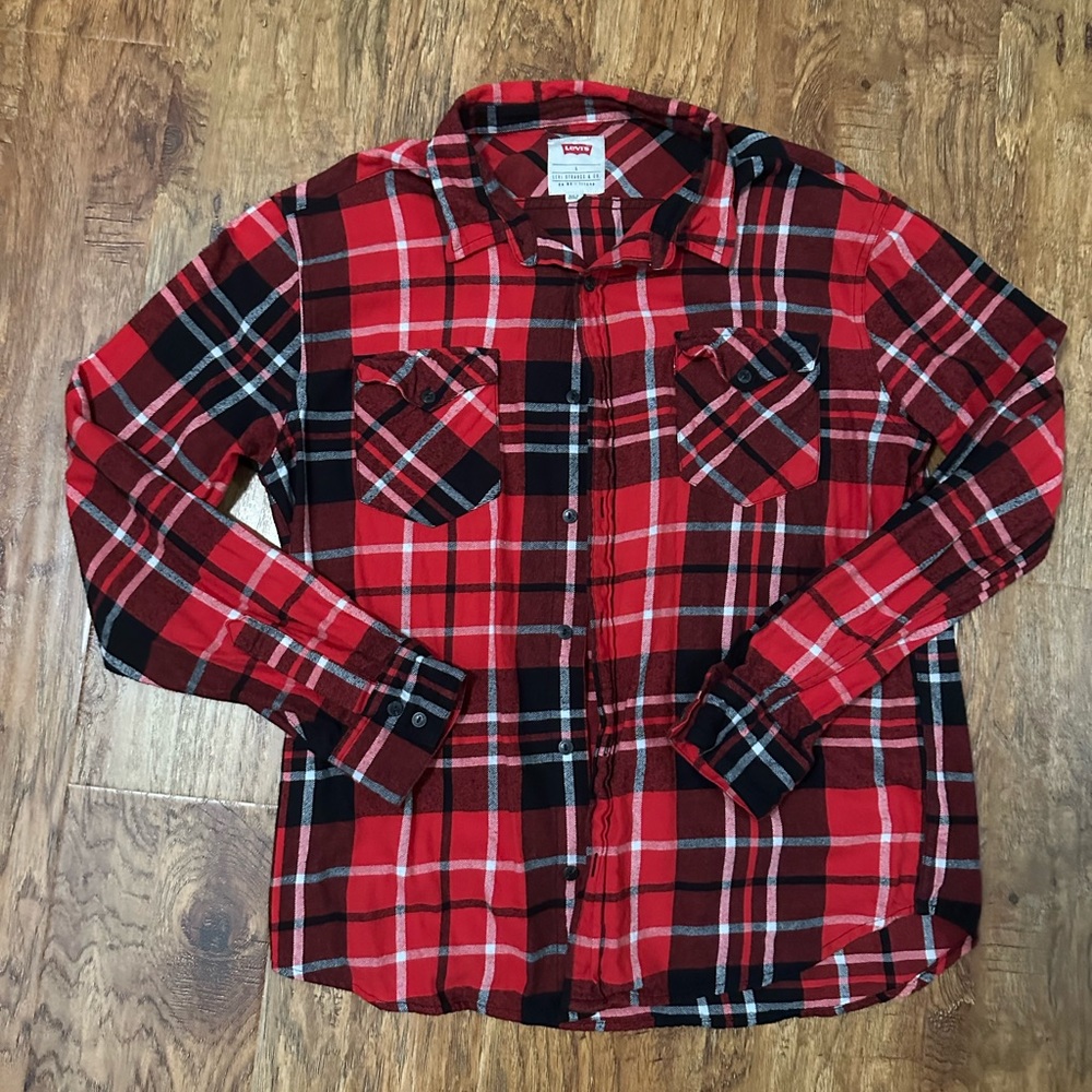 Red plaid Levi’s button up
